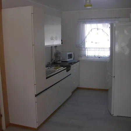 Nydelig I Forste Etage. *